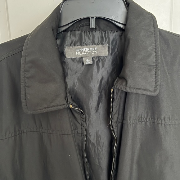 Kenneth Cole Men's Black Lightweight Jacket - Picture 3 of 8